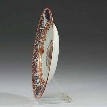 TALLRIK, vapenporslin. Qing dynastin, Qianlong (1736-95).