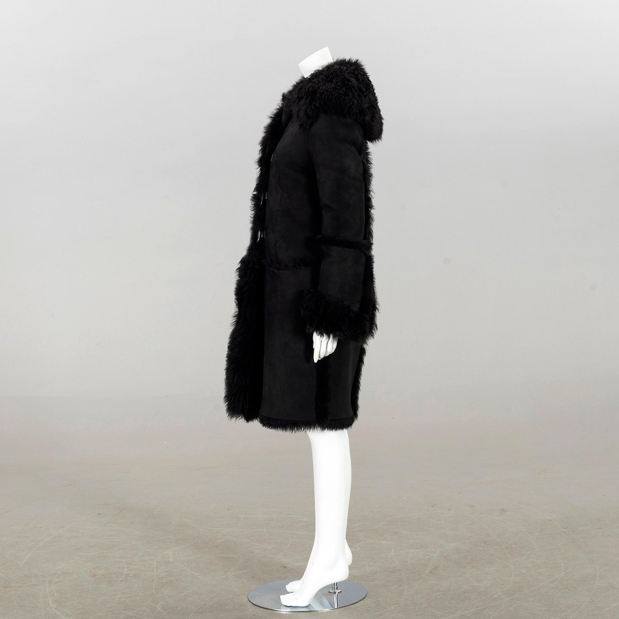 GUCCI, fur.
