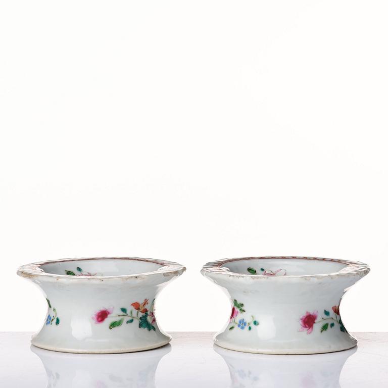 A pair of famille rose salts, Qing dynasty, Qianlong (1736-95).