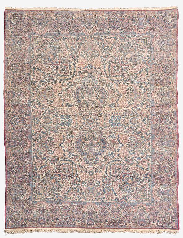 Matta, orientalisk, ca 370 x 295 cm.