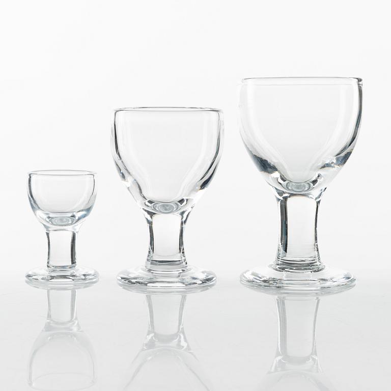 Signe Persson-Melin, an 18-piece 'Ruben' glass service, Boda.