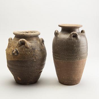 Two bronw glazed jars, South East Asian, presumably Sukothai, 14th/16th Century.