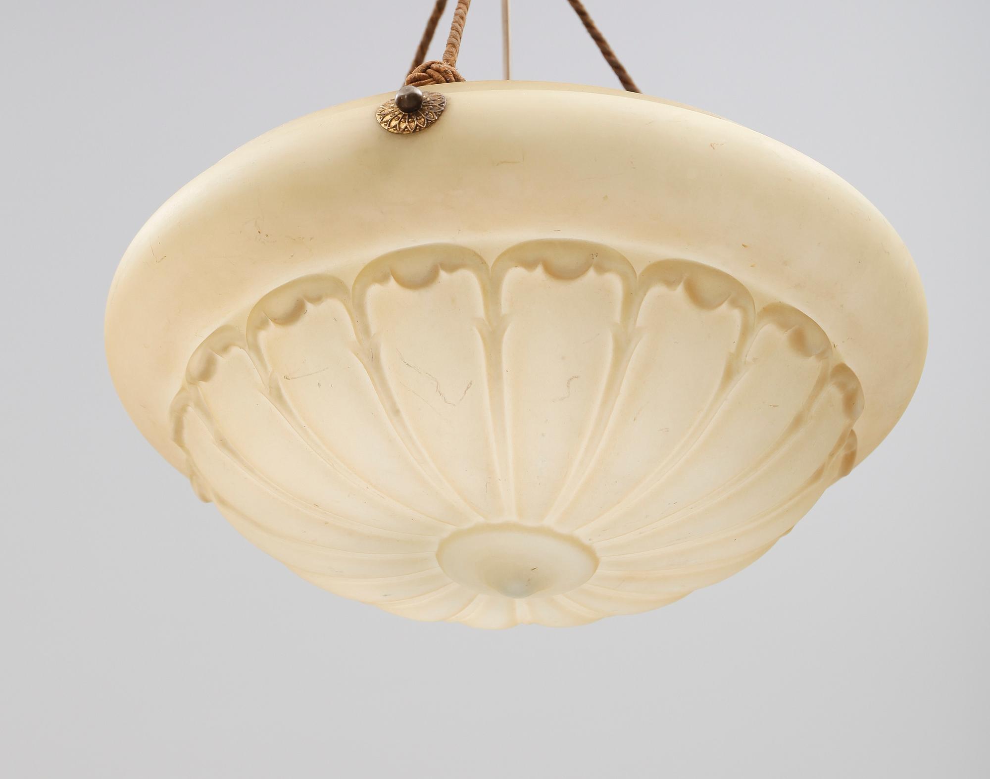 TAKAMPEL, glas, 1900-talets första hälft. Höjd ca 55 cm.