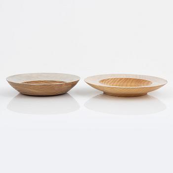 Magnus Ek, tallrikar, 7 st, för Oaxen Krog, 2020.
