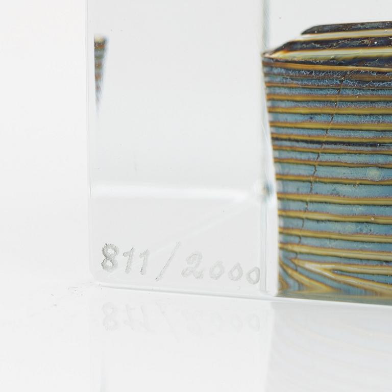 Oiva Toikka, a glass cube, signed Oiva Toikka Nuutajärvi 1982 and numbered 811/2000.