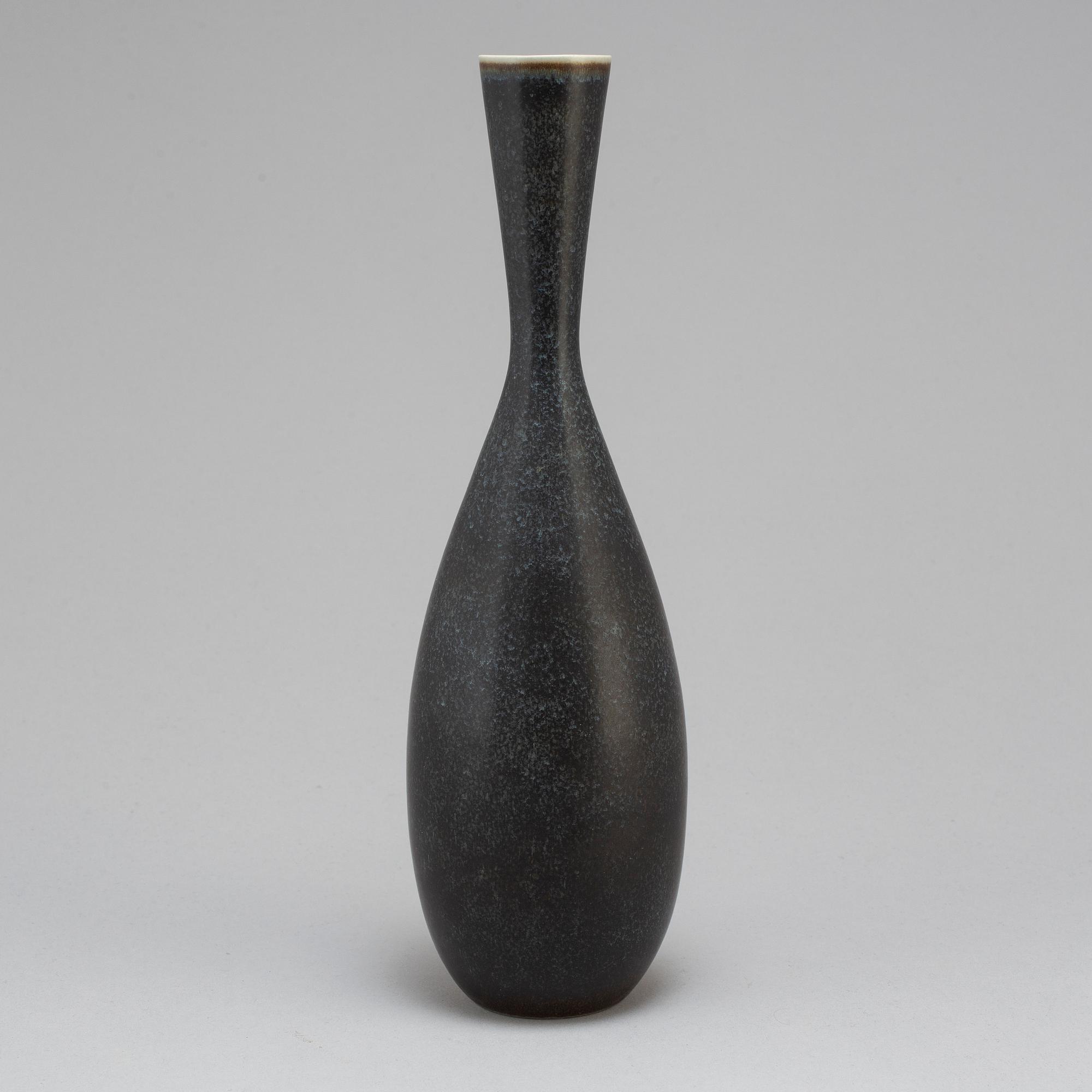 CARL-HARRY STÅLHANE, a unique stoneware vasae, Rörstrand 1955.