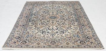 Carpet, Nain approx. 255 x 162 cm.