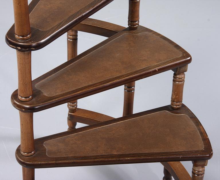 BIBLIOTEKSSTEGE, 1900-tal.