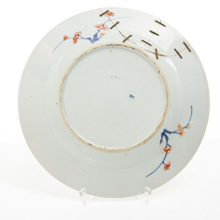 Tallrikar, fyra stycken, porslin, Kina, Qingdynastin, 1700-tal.