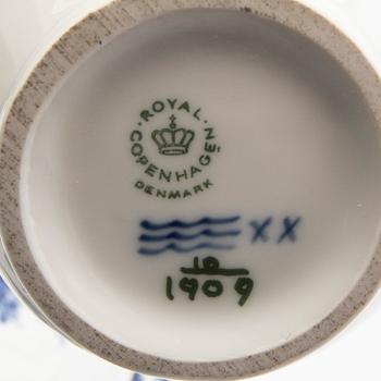 Service "Blue Flower" approx. 130 pcs Royal Copenhagen Denmark 20th century porcelain.