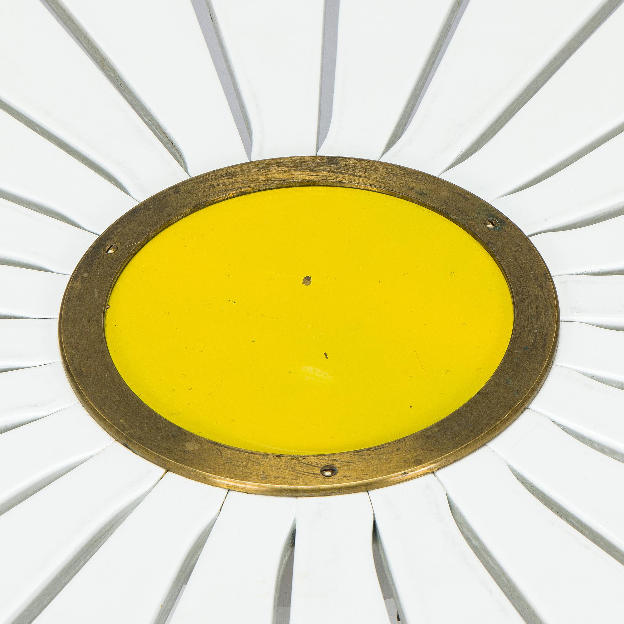 Alvar & Aino Aalto, ”Aurinko”-sarjan pöytä, O.Y. Huonekalu- ja Rakennustyötehdas A.B., 1900-luvun puoliväli, sekä, tuoleja, 4 kpl Artek 2000.