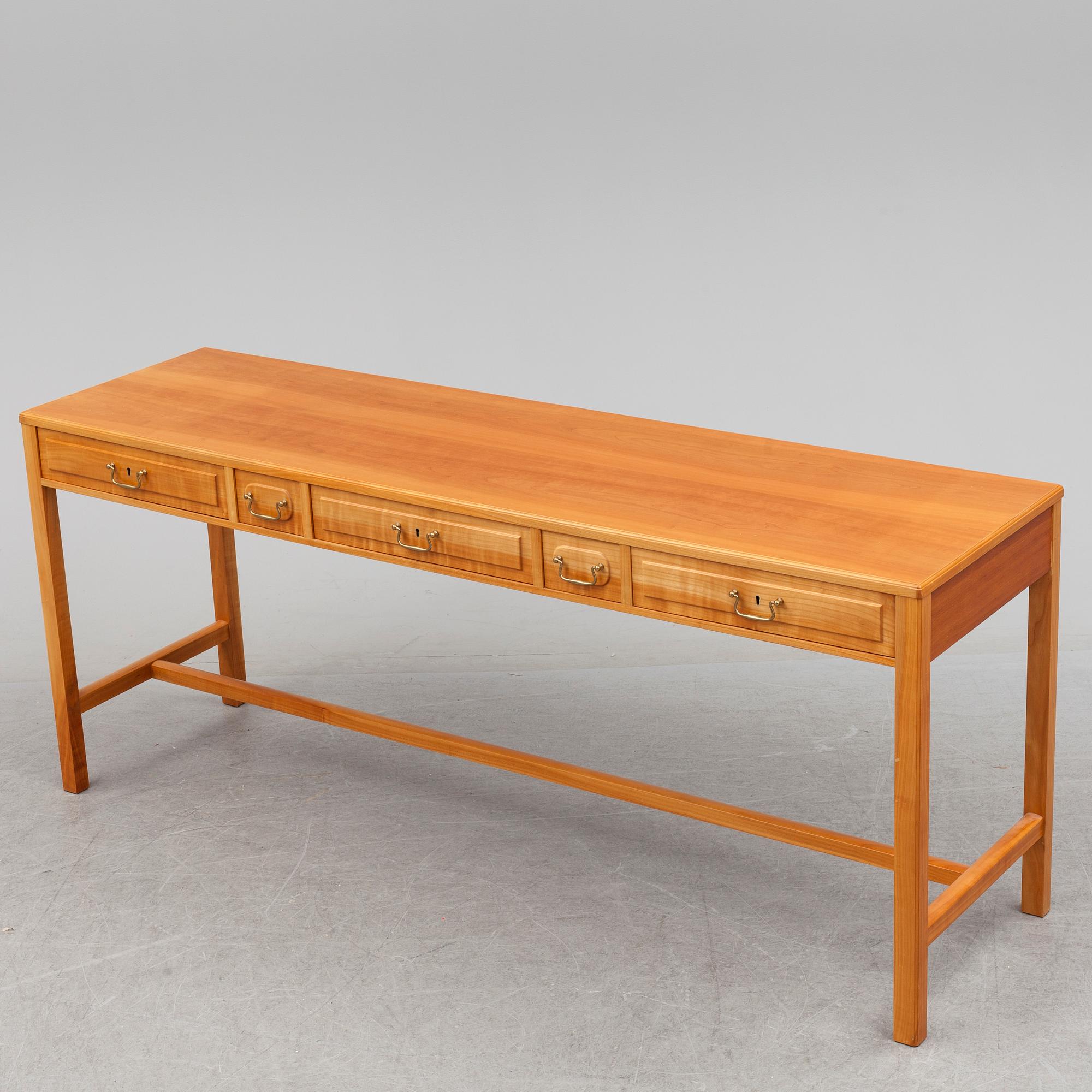 JOSEF FRANK, sideboard, modell 821, Svenskt Tenn, 1900/2000-tal.