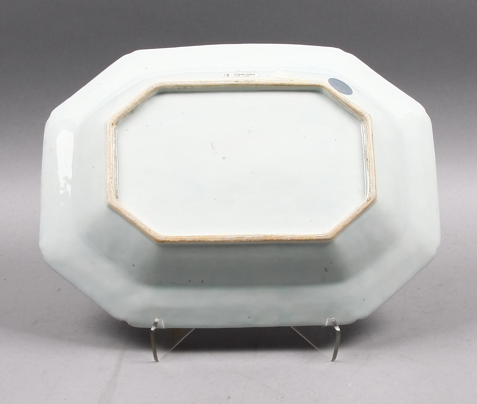 SKÅLFAT, porslin, Kina, 1700-tal.