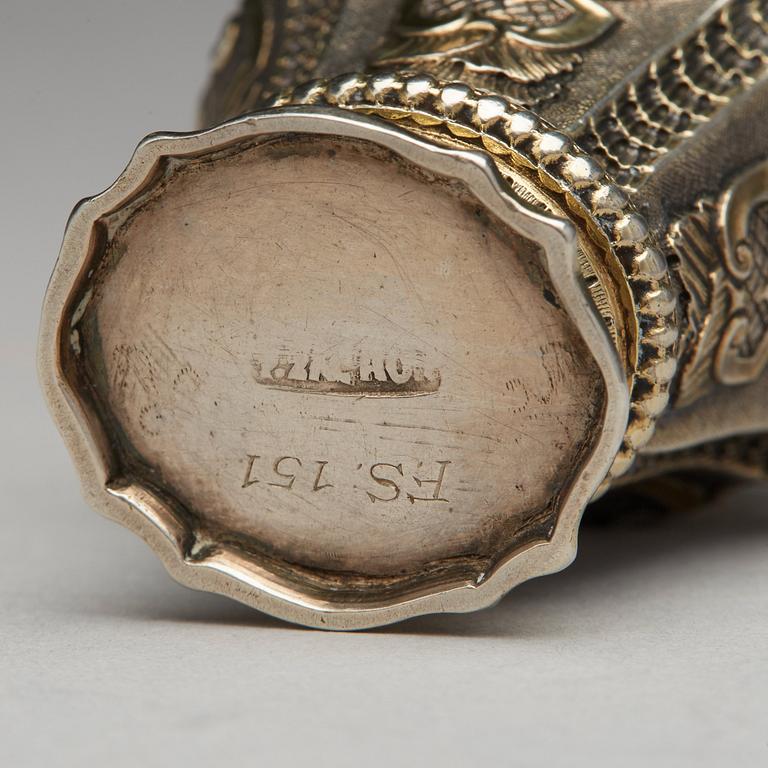 Paul G Zachun, luktdosa, silver, (verksam i Norrköping 1722-1753). Rokoko.