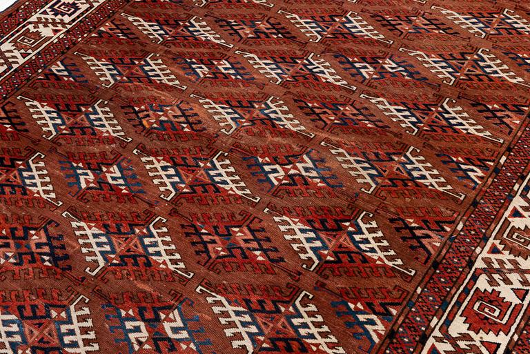 An antique Turkmen, carpet, c. 310 x 180 cm.