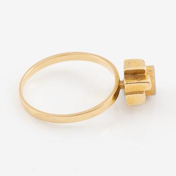 Lapponia, design Björn Weckström, ring 18K gold with brilliant-cut diamond.