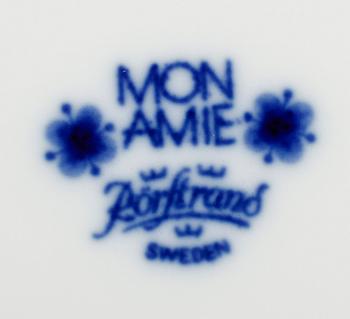 TERRIN SAMT TILLBRINGARE, porslin, "Mon Amie", Rörstrand.