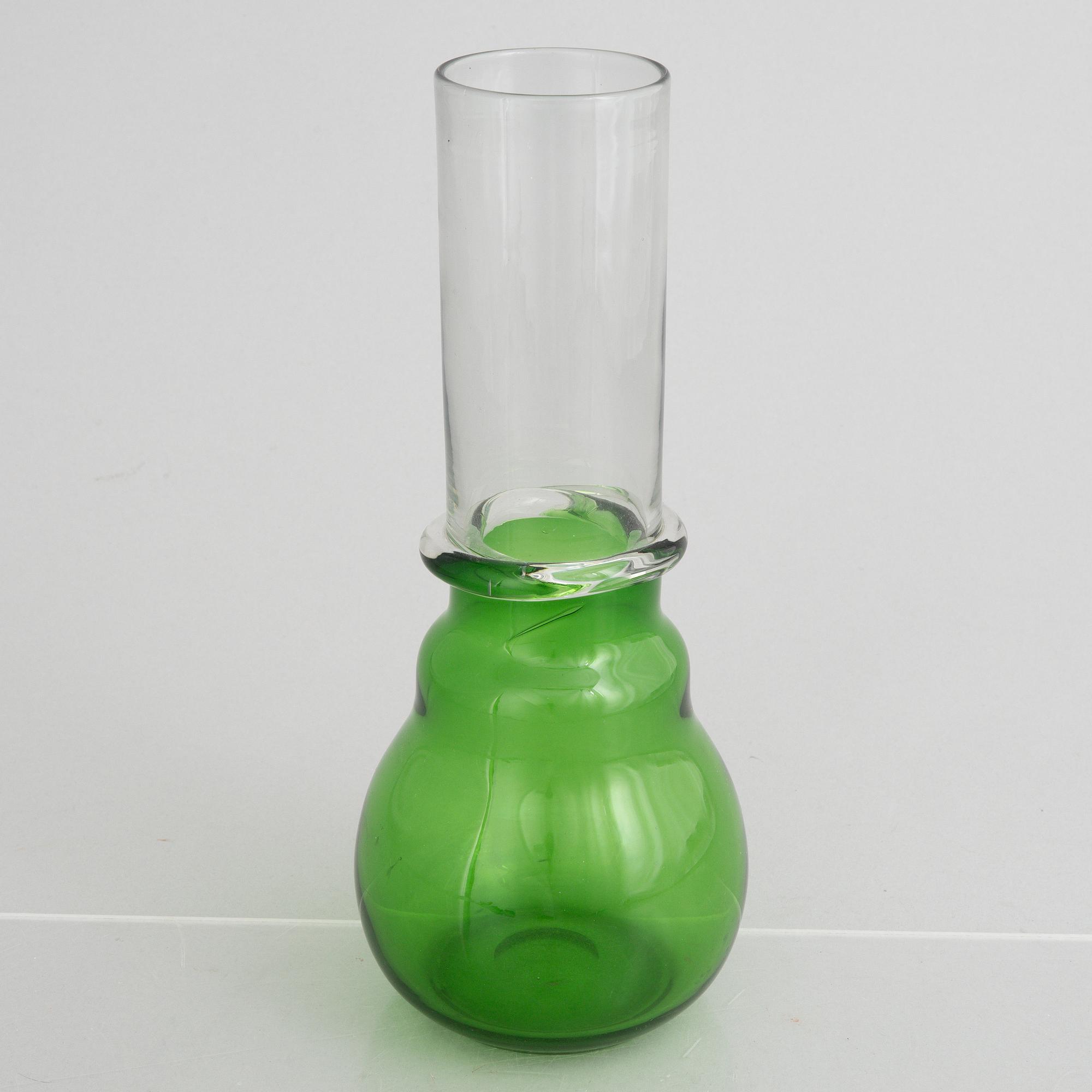 Oiva Toikka, an "OT 13" glass vase, Nuutajärvi Notsjö, Finland 1965, ed 38/100.