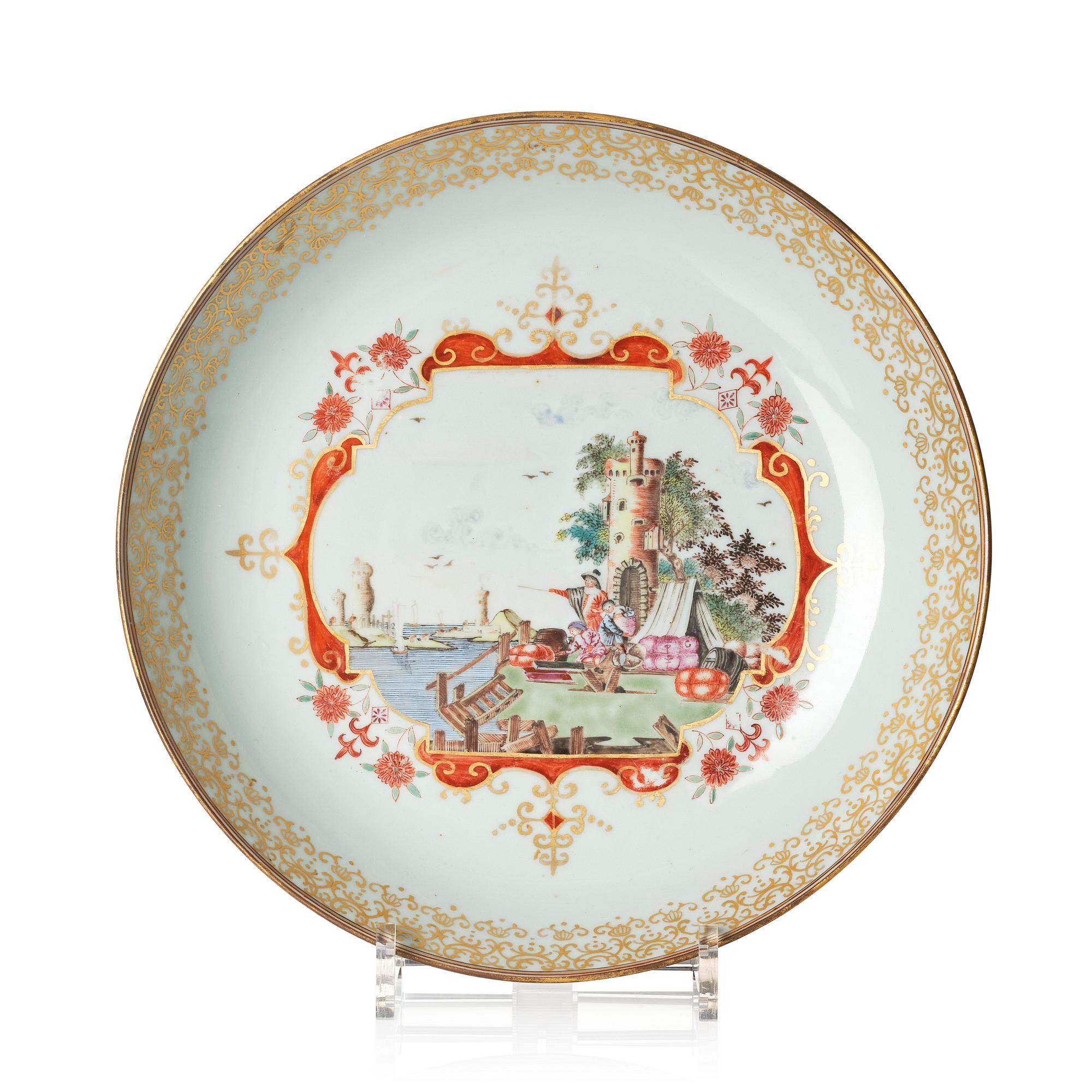 Skålfat, porslin. Qingdynastin, Qianlong (1736-95).