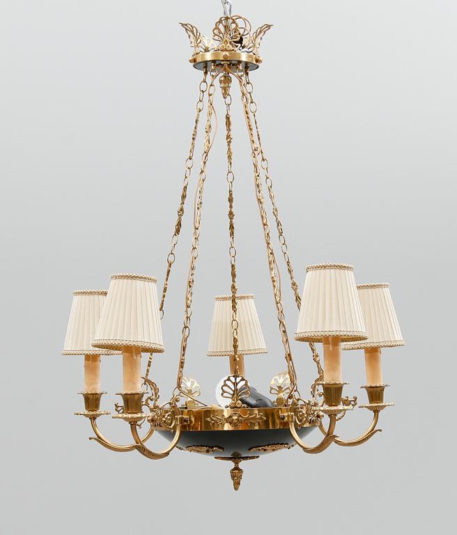 TAKAMPEL, Karl Johansstil, 1900-talets mitt. Höjd ca 70 cm.