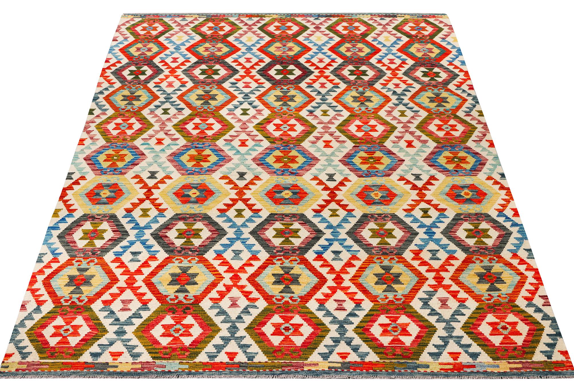 A Kilim carpet, c. 301 x 203 cm.