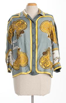 80. A Hermès silk blouse, "Grand Apparat".