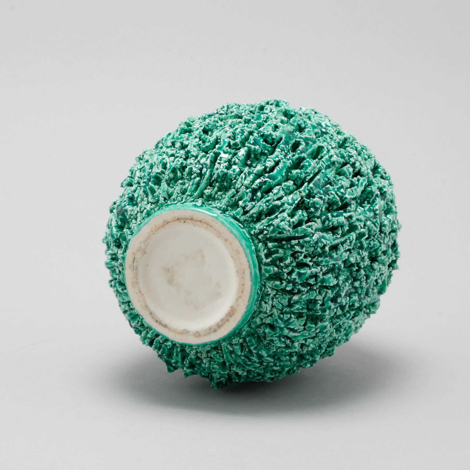 GUNNAR NYLUND, vaser, 2 st, chamotterat stengods, Rörstrand, modellen formgiven 1936.