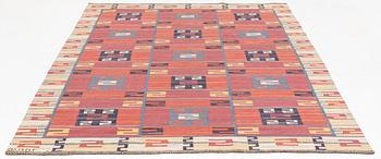 Märta Måås-Fjetterström, a carpet, "Röda Esset", flat weave, ca 299 x 209 cm, signed AB MMF.
