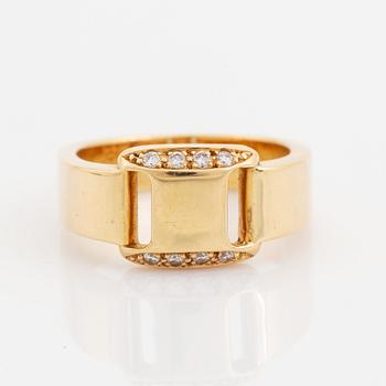 Hermès ring 18K guld med runda briljantslipade diamanter.