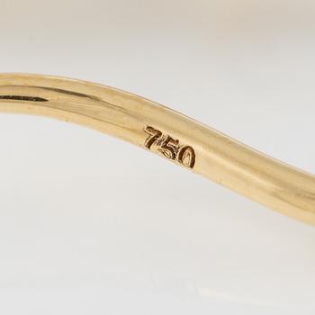 Örhängen 18K guld med odlade pärlor och briljantslipade diamanter.