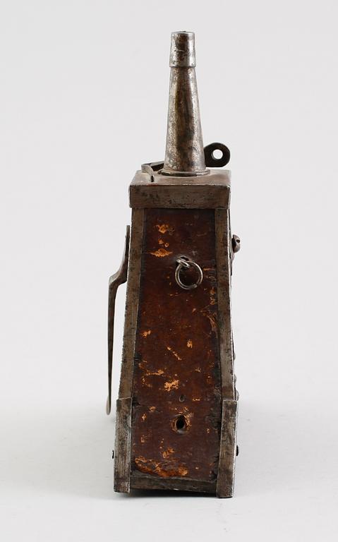 KRUTHORN, stål och läder, 1600-/1700-tal.
