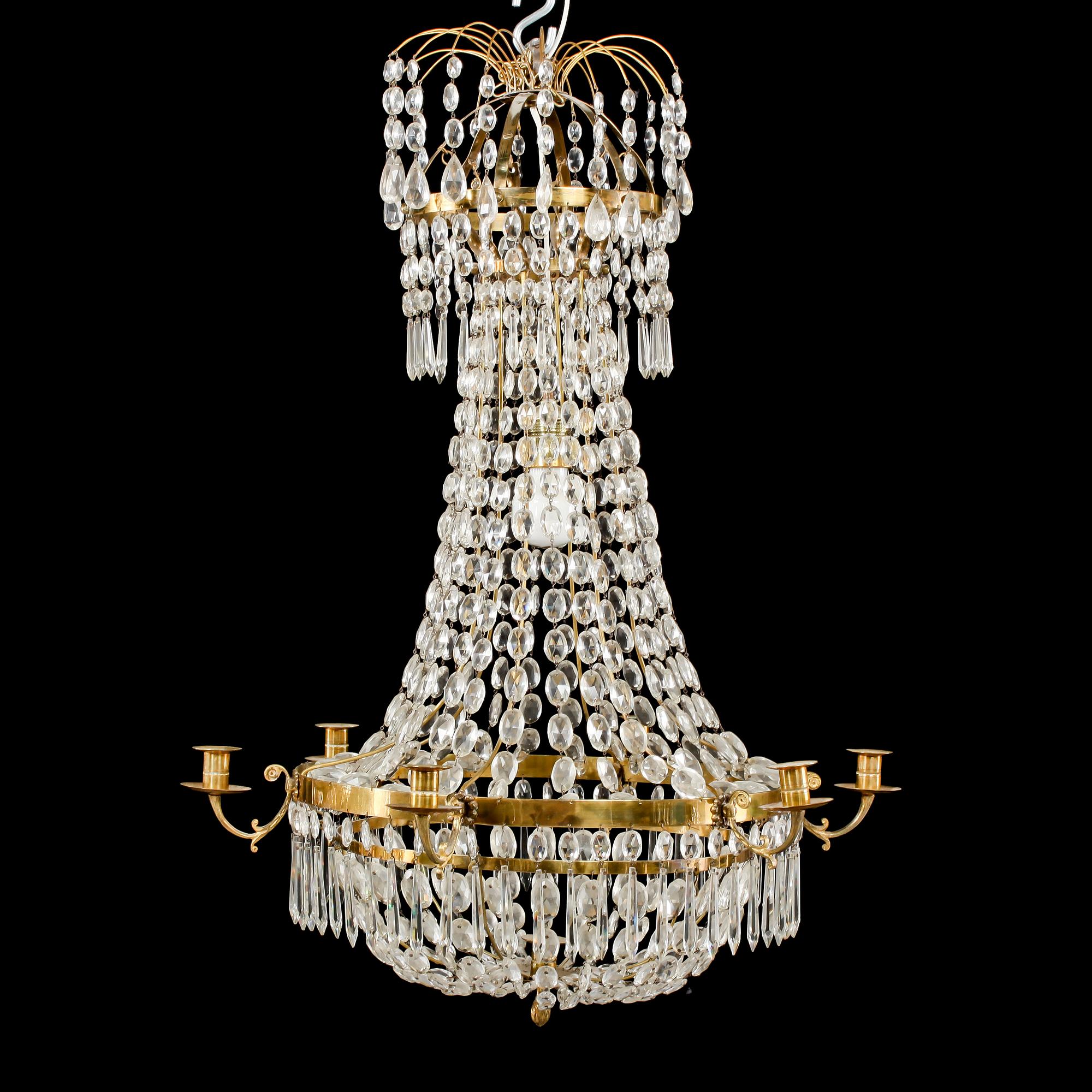 LJUSKRONA, gustaviansk stil, 1900-talets första hälft, höjd 90 cm.