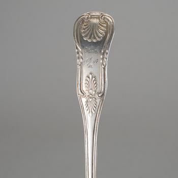 BESTICKSERVIS, silver, 56 delar av olika modeller. Bl a Möllenborg, Stockholm, 1896. Vikt ca 2 080 gram.