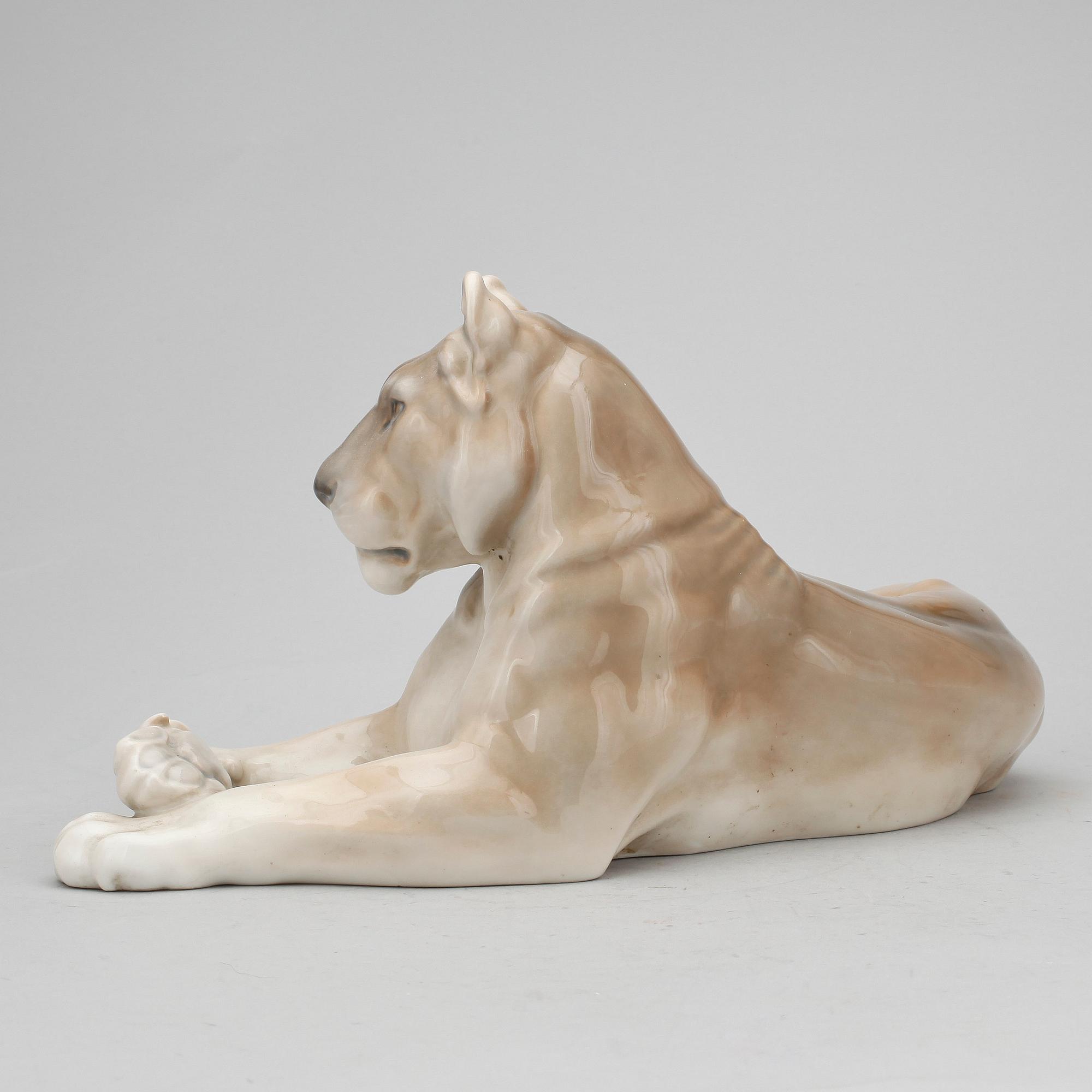 FIGURIN, porslin, Royal Copenhagen, Danmark 1940.
