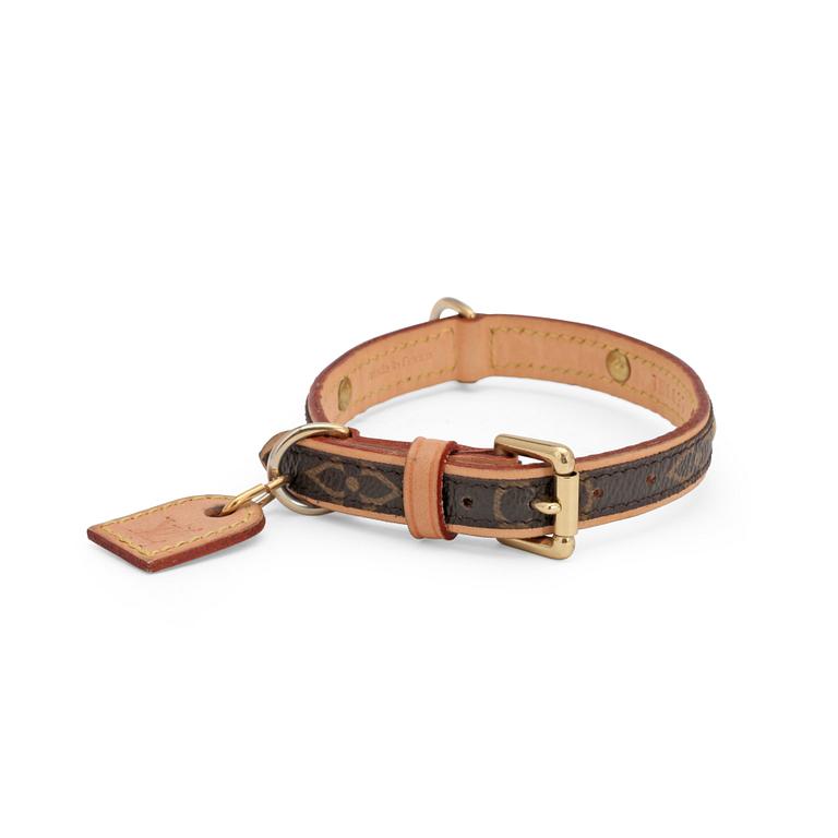 LOUIS VUITTON, a monogram canvas dog collar, "Baxter Dog Collar PM".