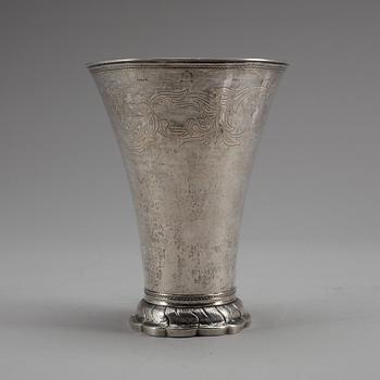 BÄGARE, silver, okänd mästare, 1700-tal. Vikt 354 g.