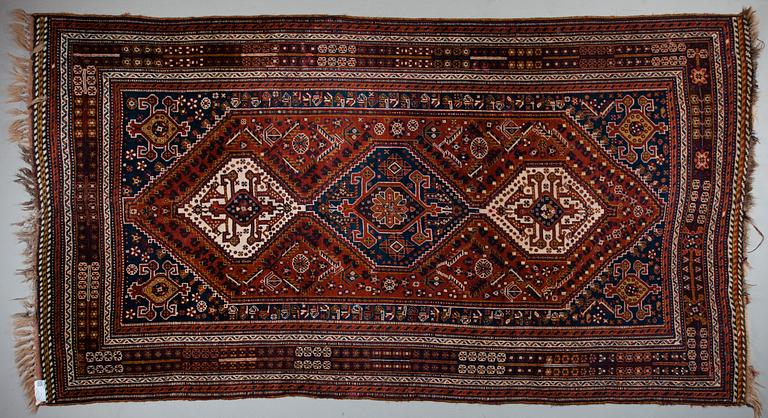 MATTA, Qashqai. Semi- antik. Ca 303x167 cm.
