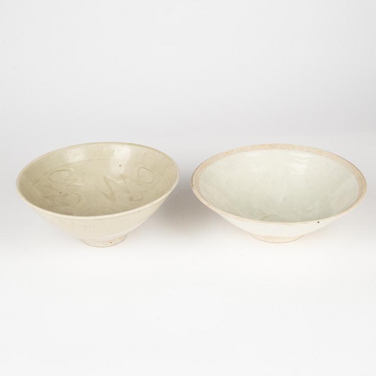 Two qingbai bowls, Song/Yuan dynasty.