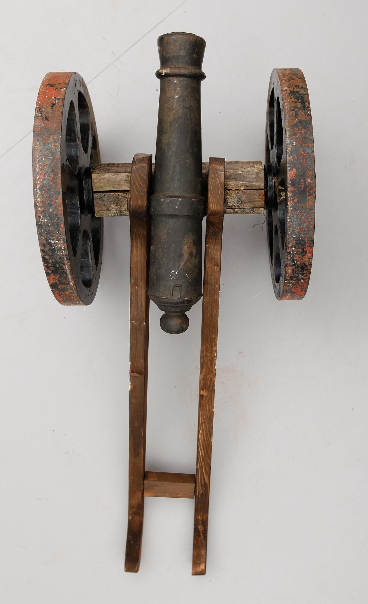 SALUTKANON, gjutjärn, 1800-/1900-tal.
