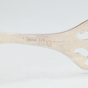 PARTI SILVER, 29 delar, ca 790 gram, bl a Danmark, kontrollstämpel, Christian F Heise.