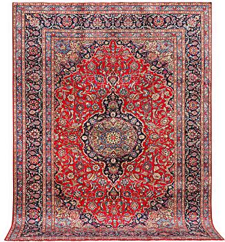 A carpet, Kashan, c. 340 x 243 cm.