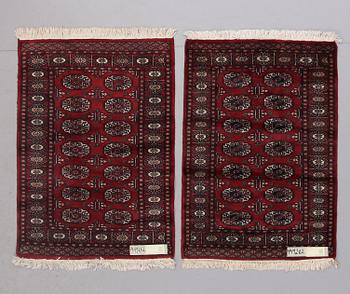 MATTOR, 2 st, Kashmir. 115 x 82 cm.