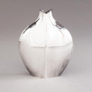 TAPIO WIRKKALA Silver Vase, mark of TW, Hopeakeskus, Hämeenlinna 1958.