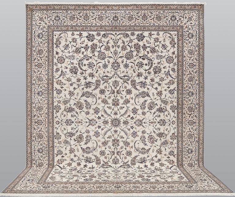 A part silk Nain carpet, so-called 6LAA, approx. 400 x 304 cm.