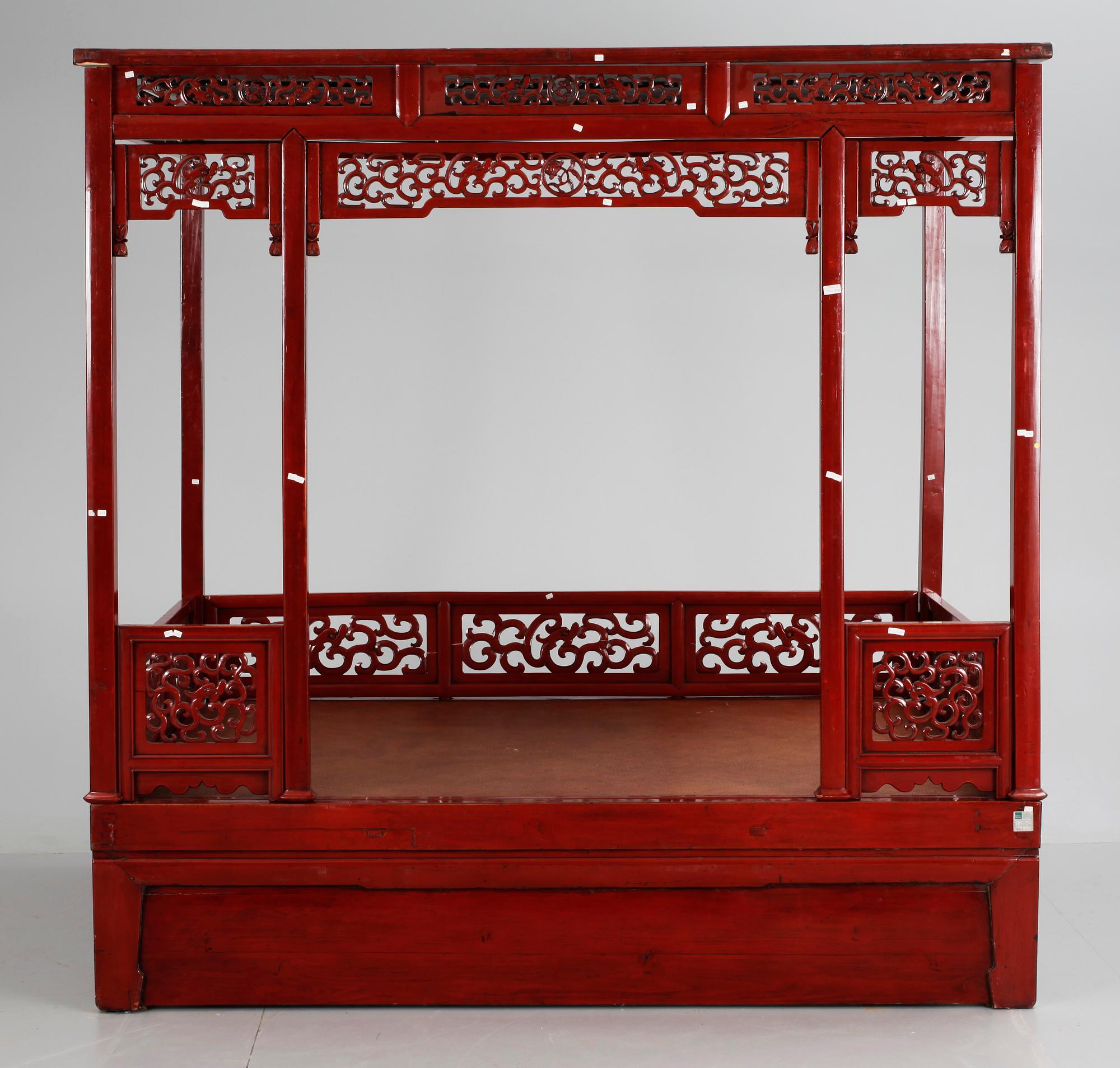 A Chinese 20th cent bed.