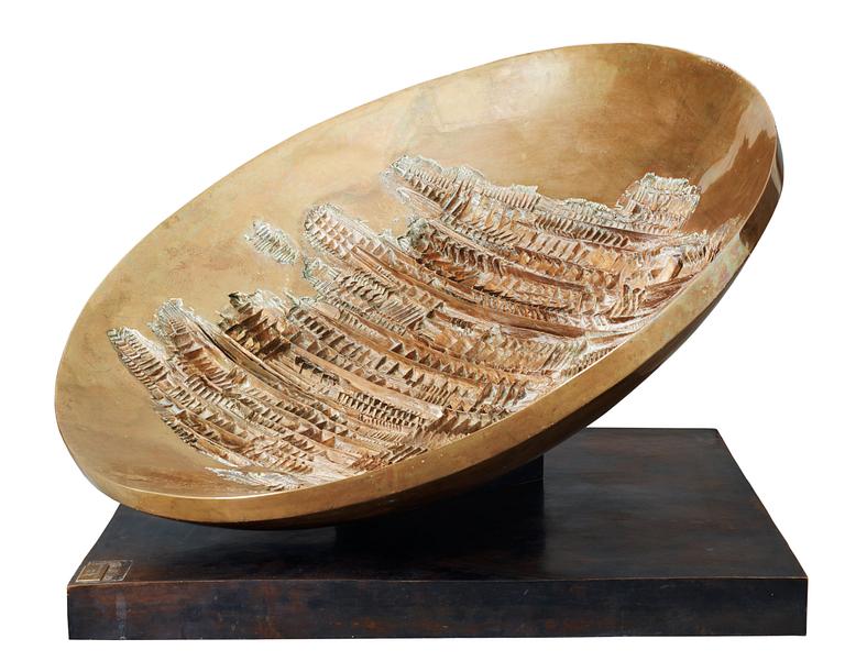Arnaldo Pomodoro, "Radar No 2".
