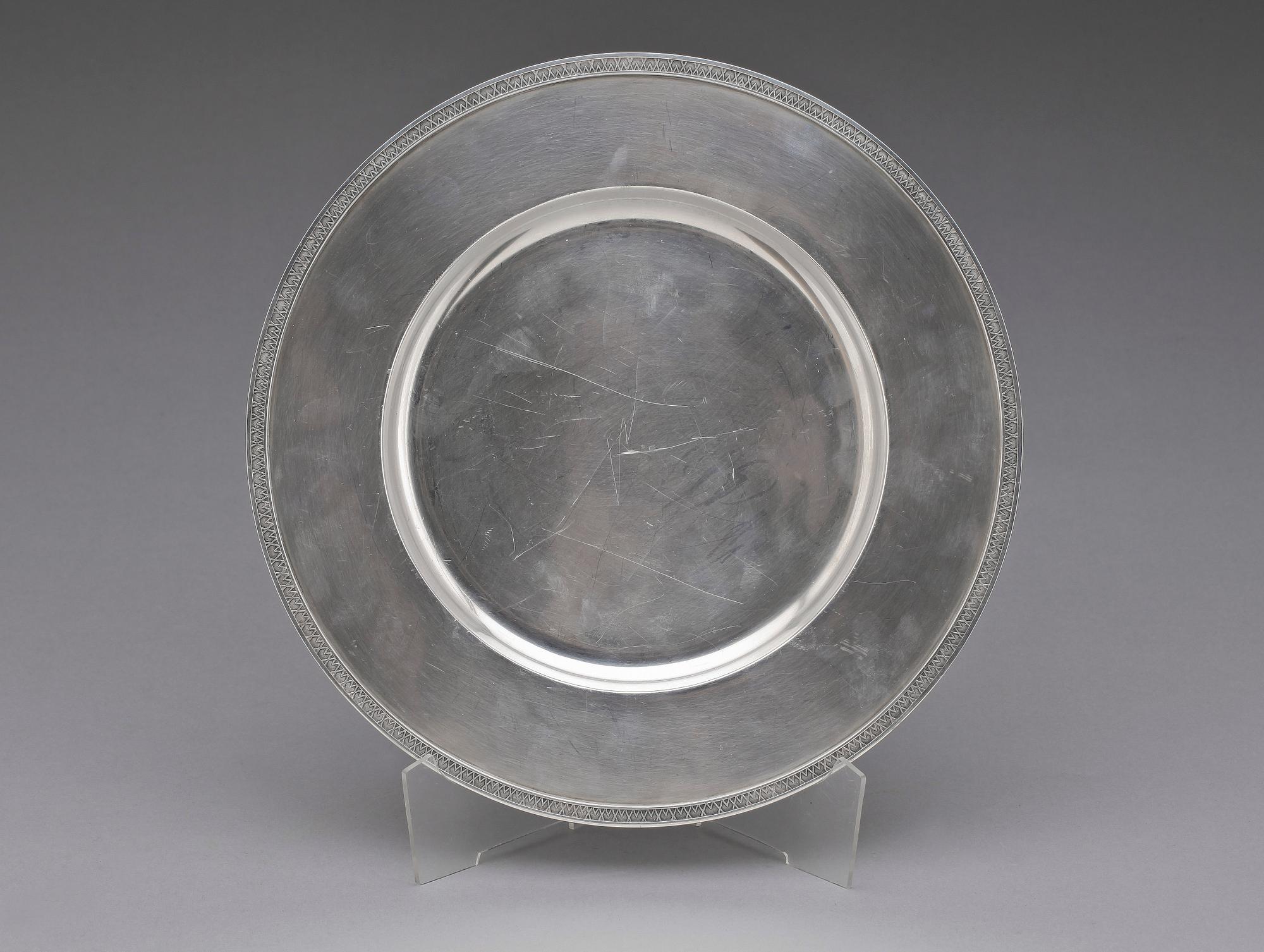 TALLRIK, sterling silver, Borgila, Stockholm 1959. Tot vikt ca 614 g.