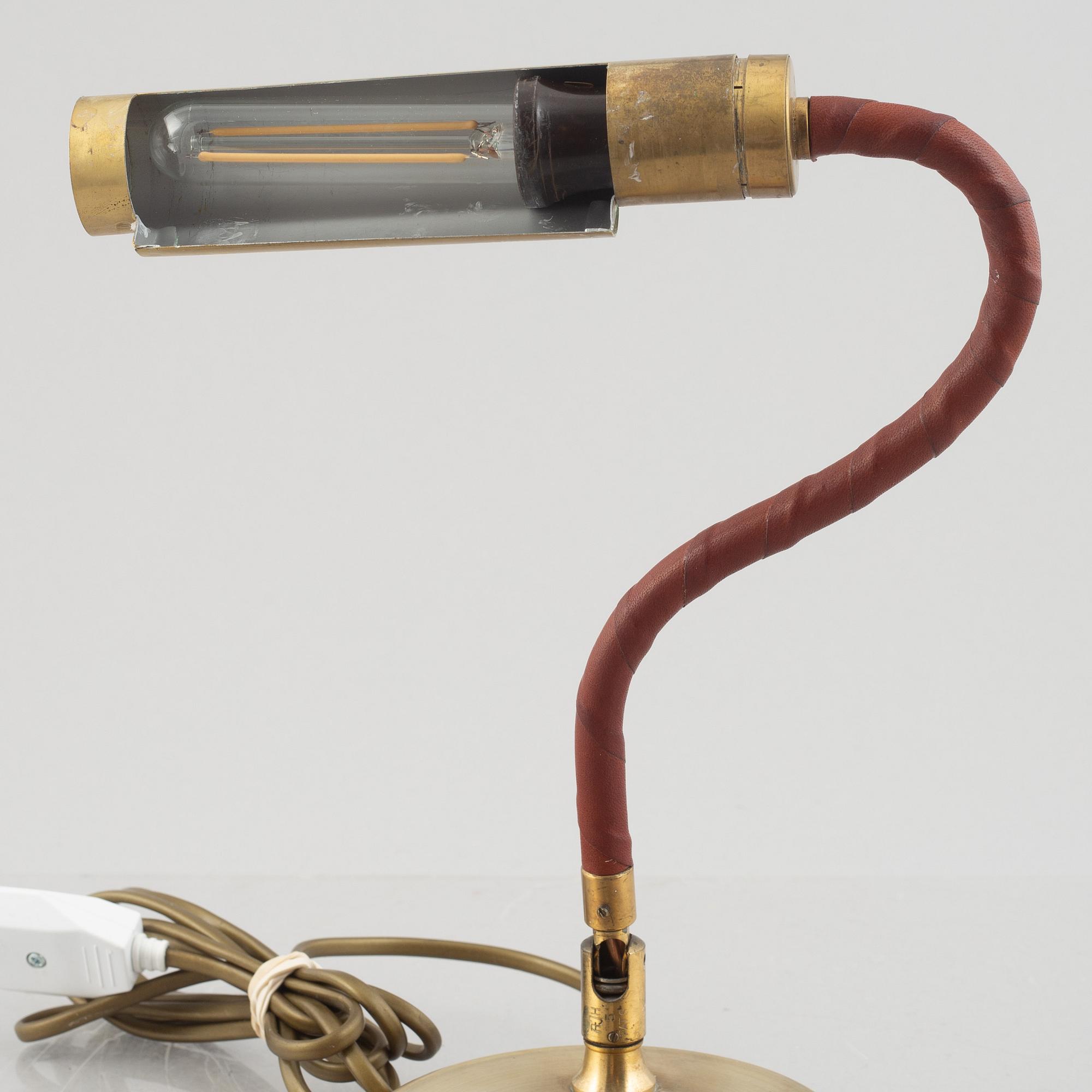 Bordslampa, Uppsala armaturfabrik, 1900-talets andra hälft.