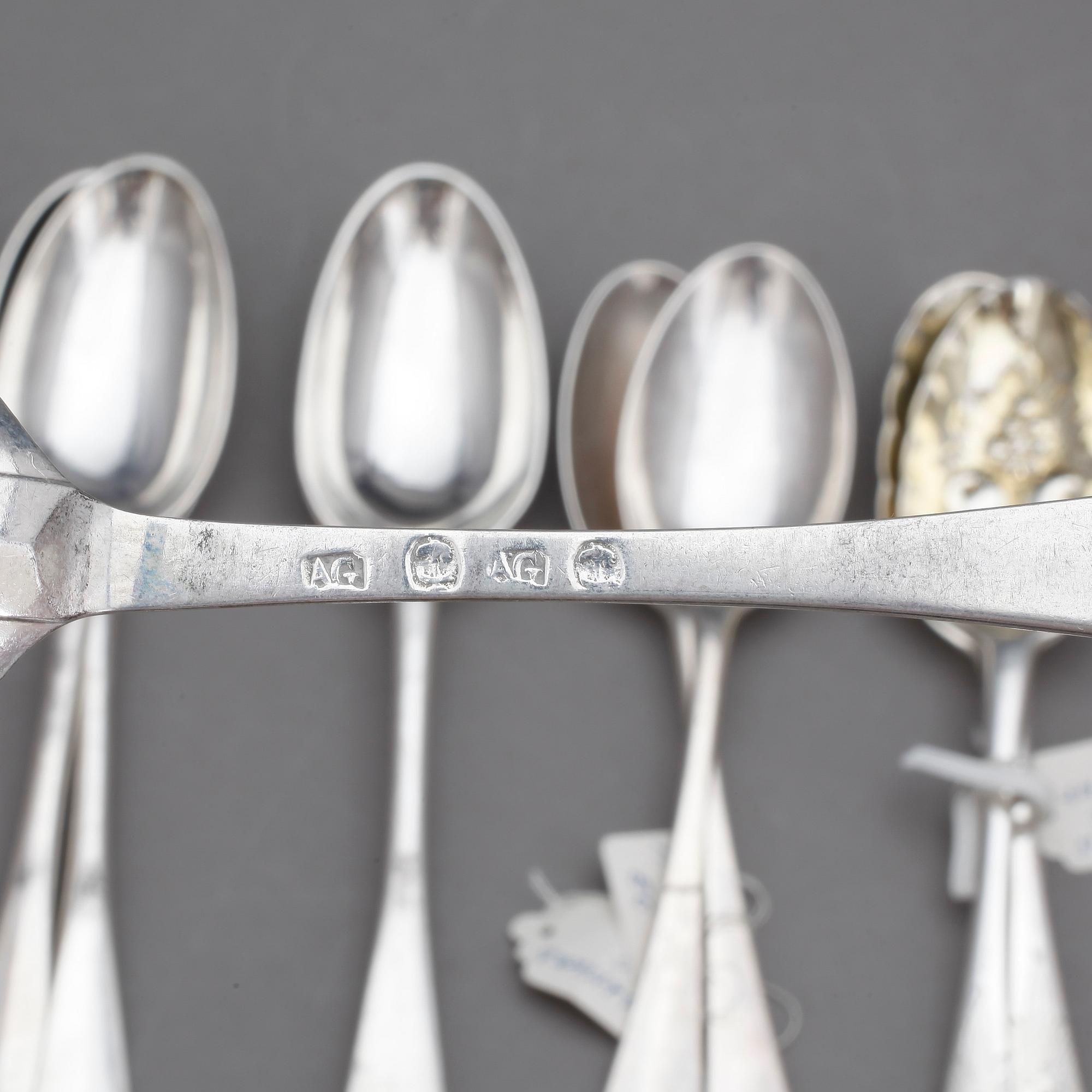 PARTI BESTICK, silver, mest England 1700-1900-tal. Tot ca 1453 gram.