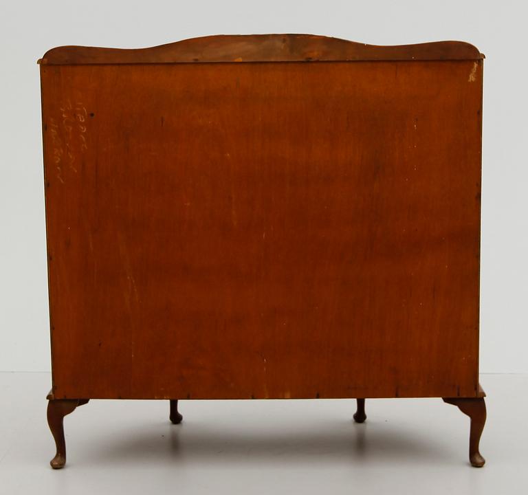 VITRINSKÅP, England, 1940-tal.